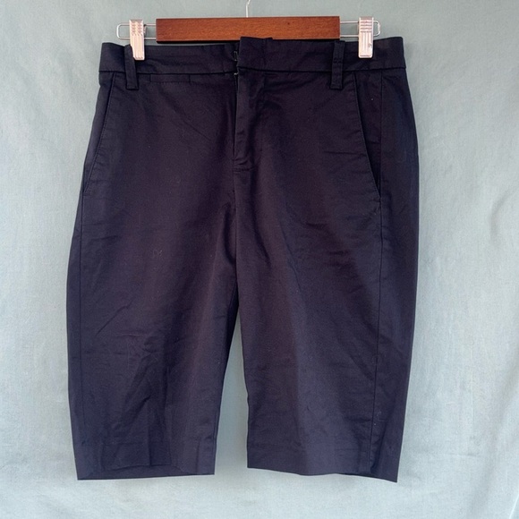 EUC Vince Bermuda Cotton Twill Shorts size 2 - Picture 1 of 6